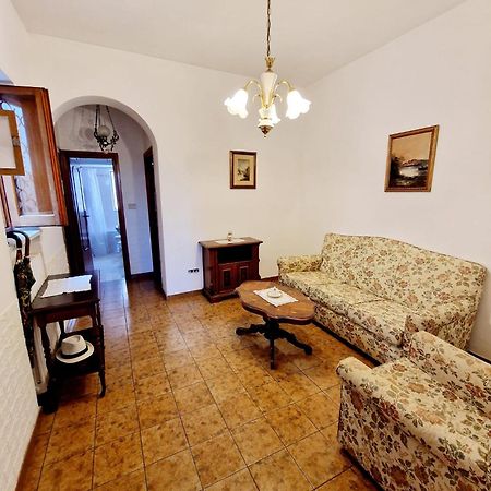 Appartamento-Castro Pretorio Рим Экстерьер фото